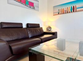 Le Vinci-Elégant T3-Clim-Piscine-Parking Privée-WiFi-LaConciergerieByNina, hotel in Lattes