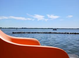 Safaritent 1, tented camp en Biddinghuizen