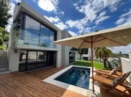 Villa Victoria