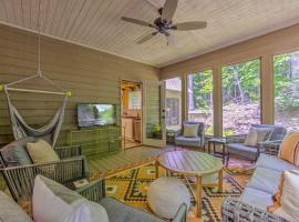 Hot Tub Soaks Starlit Smores Fireside Reads Nearby Golf Pools Trails - Wandering Creek, ξενοδοχείο σε Dawsonville