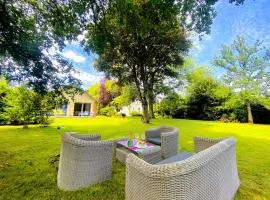 Nature luxuriante, jeux en famille et Sauna pour 1 à 4 personnes