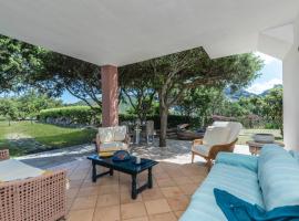 Casa Ortensia - Happy Rentals, hotel in Baja Sardinia