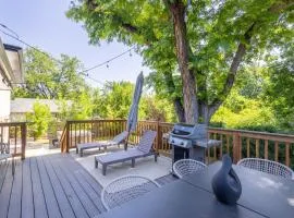 Hot Tub House with BBQ Deck and Workspace