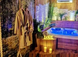 Les Spas de la mer, Appart&Spa Canopée, 100m de la plage, Love Room