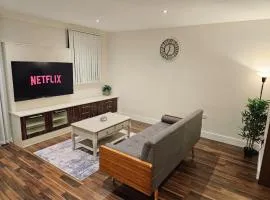 Spacious 2-bedroom Flat, Edgware London