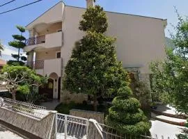 Apartments and rooms with parking space Pakostane, Biograd - 24768