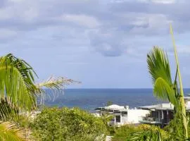 Coastal Luxury at 'Sunshine Central' 3 Bed Penthouse