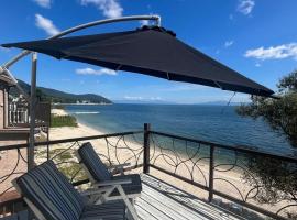 PROTY Beach House 琵琶湖のコテージ, hotel na praia em Minami-komatsu
