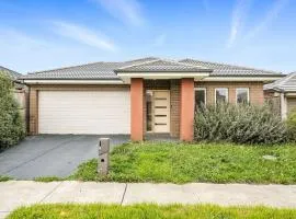 Everything You Need - Family Retreat in Clyde