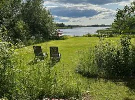 Private large beach, 3 bedrooms, kitchen, living room, 2 bathrooms, terrace