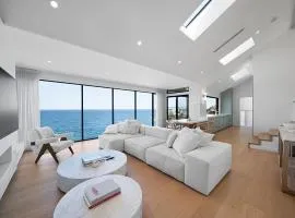 Stunning 4BR Waterfront House with pool in Sth Coogee