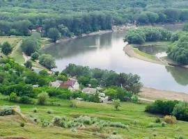 Villa - Riviera Nistreana