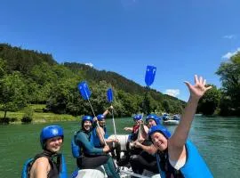 Vikendica, Bazen, Šedrvan, Rafting na Uni, Quad