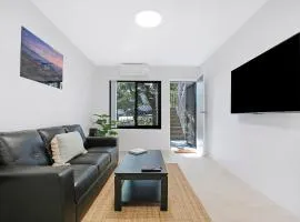 Leafy Hideout - Quiet Comfort near Riverfront and CBD