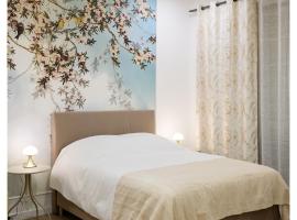 Joli studio face au Pavillon Baltard、ノジャン・シュル・マルヌのホテル