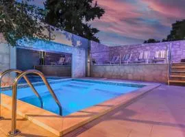 MSV Modern Stone Villa