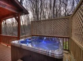 Cardinals Crossing Mountain view hot tub pet-friendly firepit