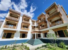 hunder residency