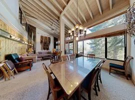 Comfortable 4 Bedroom Condo