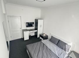 Bianco Hotel, hotel di Eskiömerler