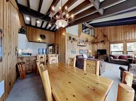 Warm and Cozy 4 Bedroom Condo in Mammoth!
