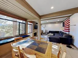 Remodeled 2 Bedroom Condo with Amazing Views!