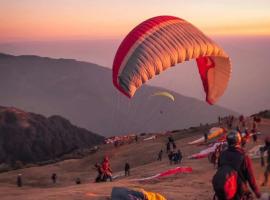 The Hosteller Bir, ξενοδοχείο σε Bir