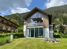 FerienSuiten DeLuxe Weissensee, hotel in Weissensee