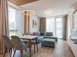 Luxury Ap Blanka - Pool & Panorama in Azur, hotel i Skt. Konstantin & Helena