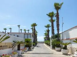 Bee Queen Hotel