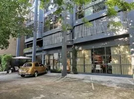 Dancenter The Spades Hostel