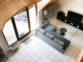 Grosse Galerie-Wohnung Airport Messe Stuttgart - Balkon - Parkplatz