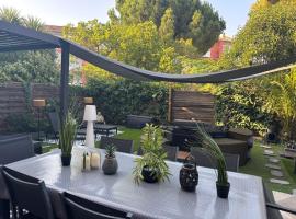 Havre de paix avec jardin et terrasse, hotel v destinaci Lattes