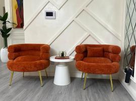 Home away from Home – hotel w mieście Lekki