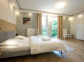 Urban Studio with Queen-Size Bed, Self Check-in