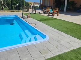 Villa Marusia, hotel v destinaci Tollo