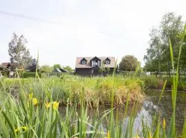 The Lakehouse Apartment by inspirestays-com