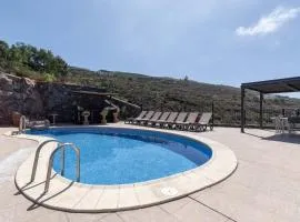 Villa Una