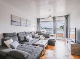Sadebo Apartments Traveblick 3 Zimmer 6 Gäste, Hotel in Travemünde