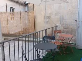 Avignon hyper centre Appartement terrasse 3 chambres