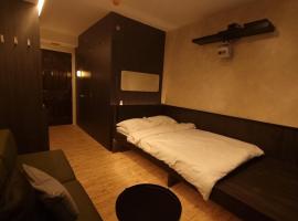 Highwind - Projector, Playstation 4, Pool, hotel din Silang