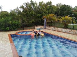 One Mile to Heaven Villagondola Private Pool Retreat 1 mile from Canyon Viewpoint, hotell sihtkohas Los Santos