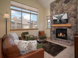 Trailhead Lodges Building 701 Unit 731