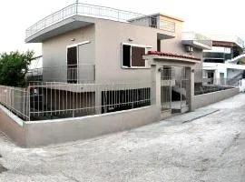 Alexandros Home