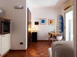 Via Cagliari 1480, hotell i La Caletta