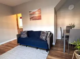 Cosy 2-Bedroom Home with Large Private Garden