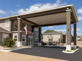 Days Inn by Wyndham Suites Fredericksburg
