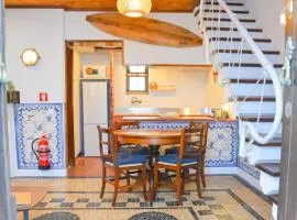 Casa Azul - 2min walk to the Beach, in the Historical Center of Sesimbra