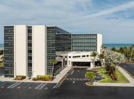 Hilton Cocoa Beach Oceanfront, מלון בקוקו ביץ'