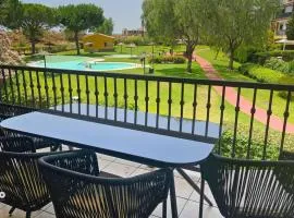 MUL001 Bright 2 bedroom Apartment with Pool View